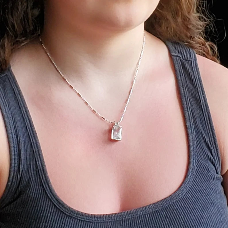 8.9ct Hogg Mine Rose Quartz Silver Necklace
