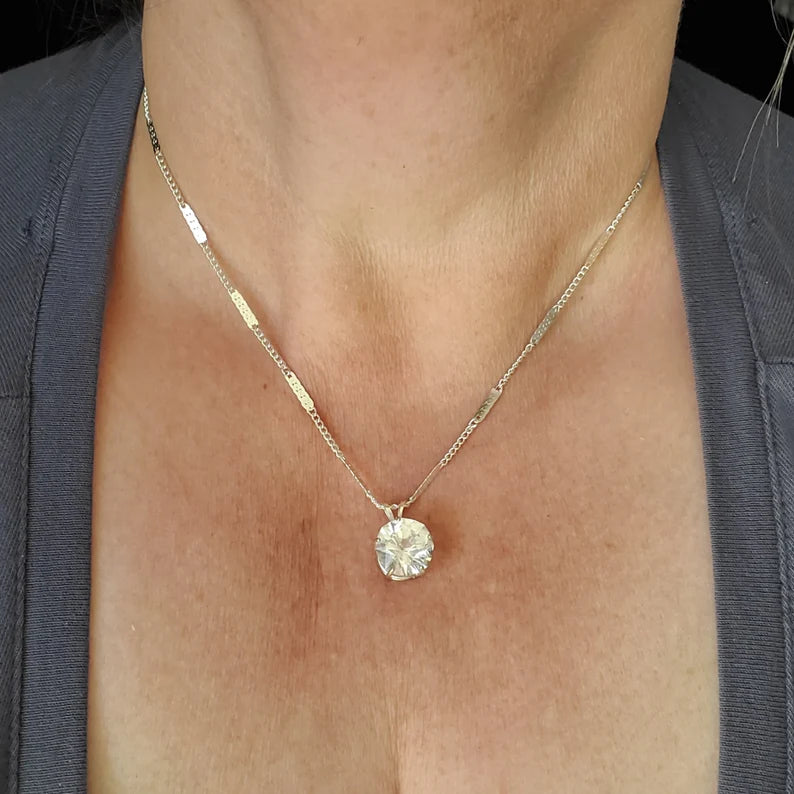 9.75ct Clear Topaz Silver Necklace