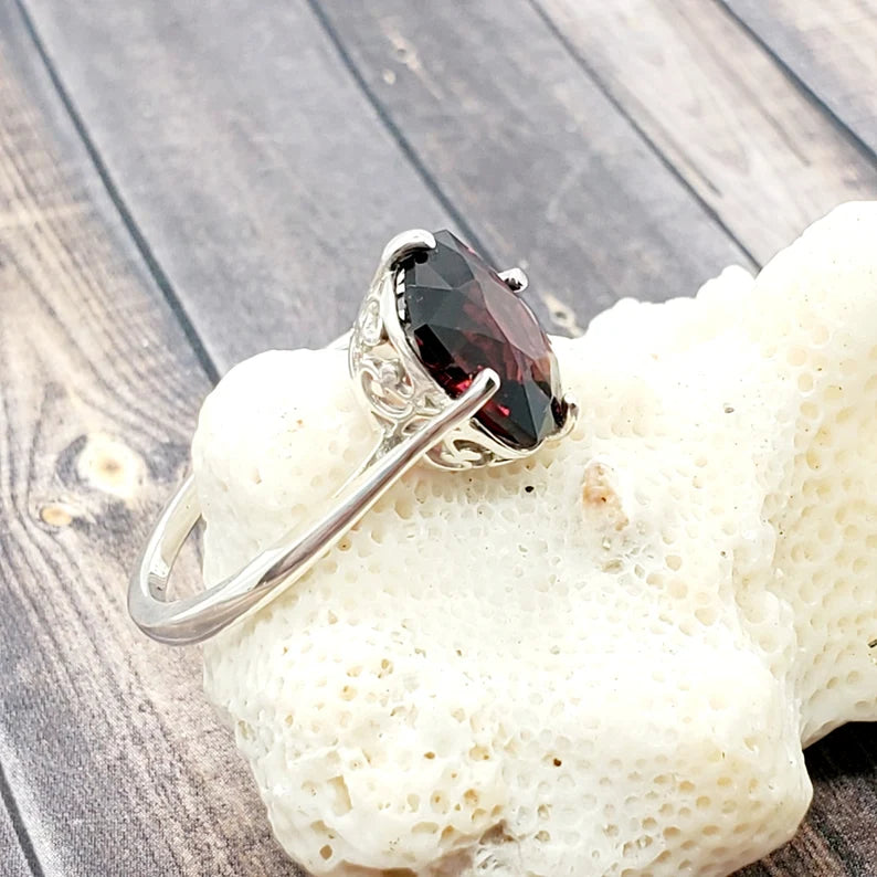 Handcut 5.8ct Tanzanian Garnet Silver Ring