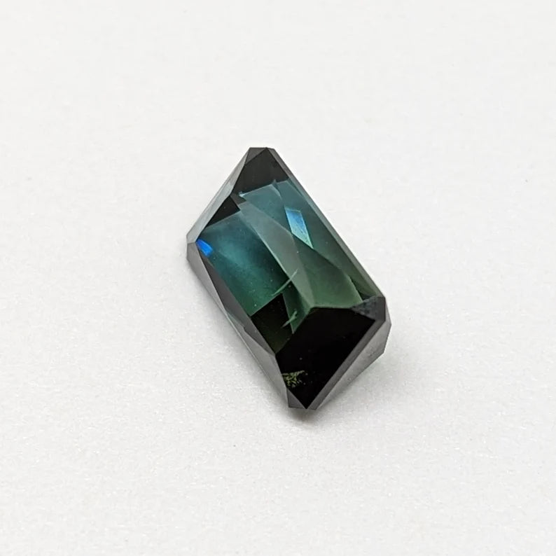 3.2ct Bi-Color Tourmaline Gemstone