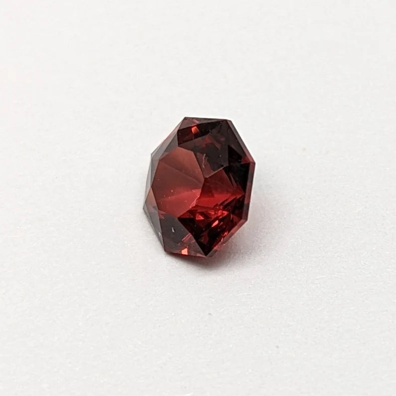 2.4ct Umba Ganet Faceted Gemstone