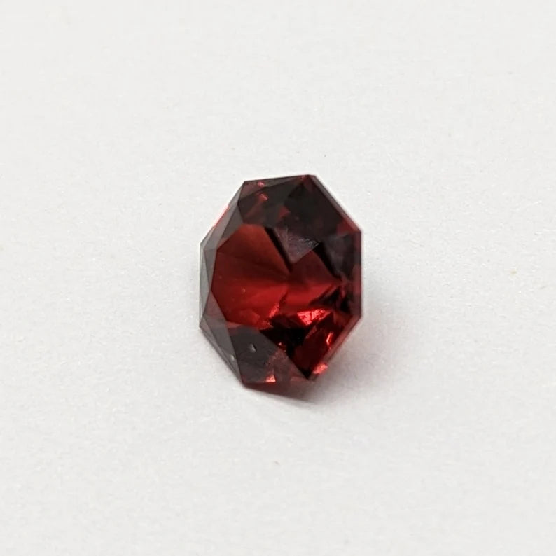 2.4ct Umba Ganet Faceted Gemstone