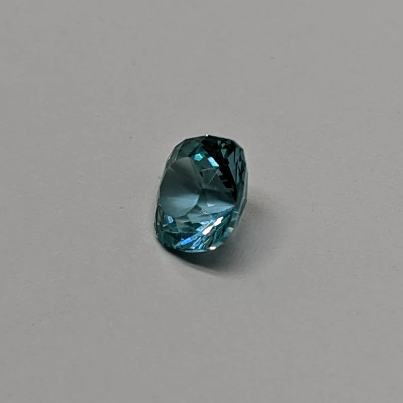 2.6ct Lab Grown Faceted Spinel Gemstone
