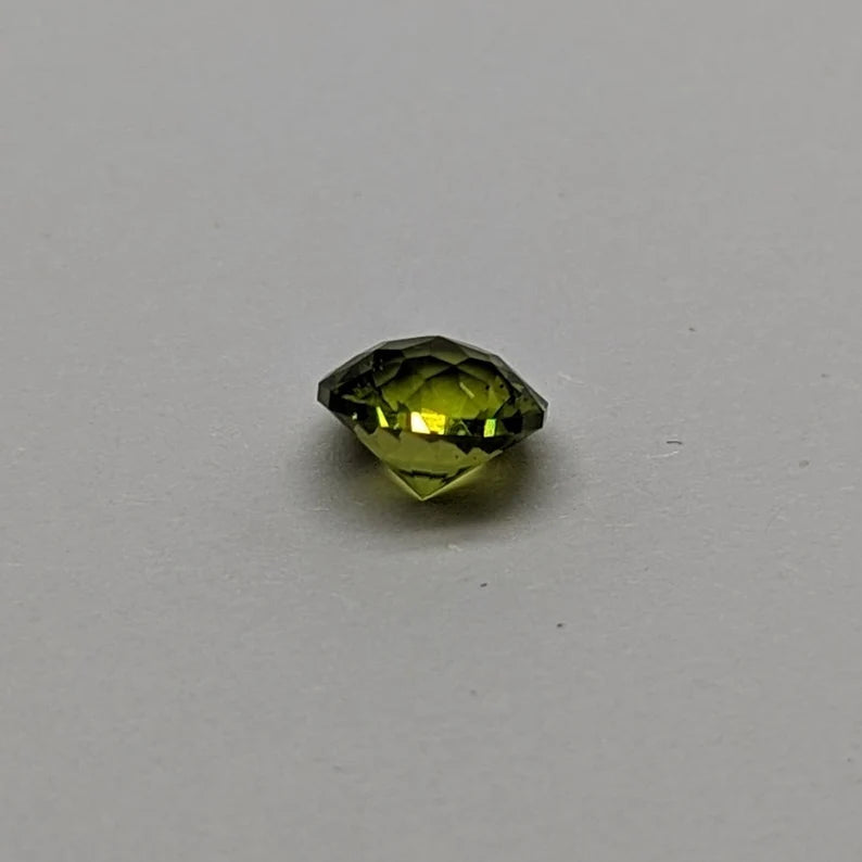 Handcut 1.25ct Peridot Loose Gemstone