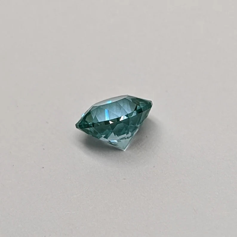 2.6ct Lab Grown Faceted Spinel Gemstone