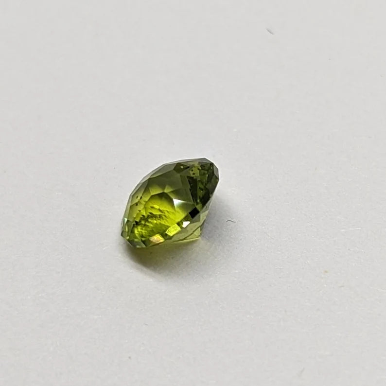 Handcut 1.25ct Peridot Loose Gemstone