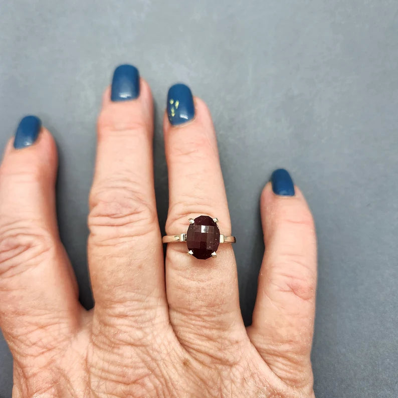 Handcut 4.45ct Garnet Silver Ring