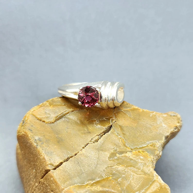 Handcut 1ct Rhodolite Garnet Silver Ring