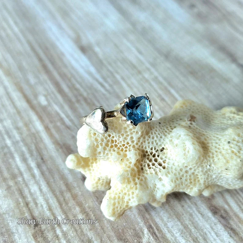 Handcut 1.35ct Electric Blue Topaz Silver Ring