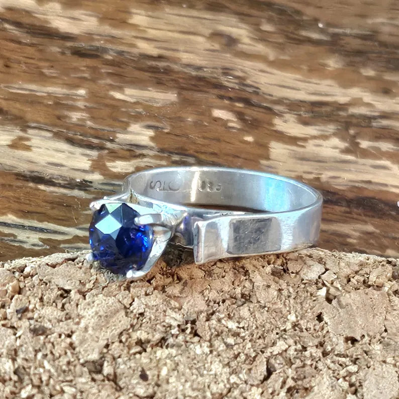 Handcut 1.5ct Lab Grown Sapphire Silver Ring