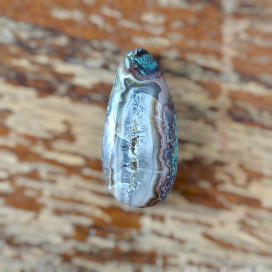 Handcut Idaho Seam Agate Cabochon