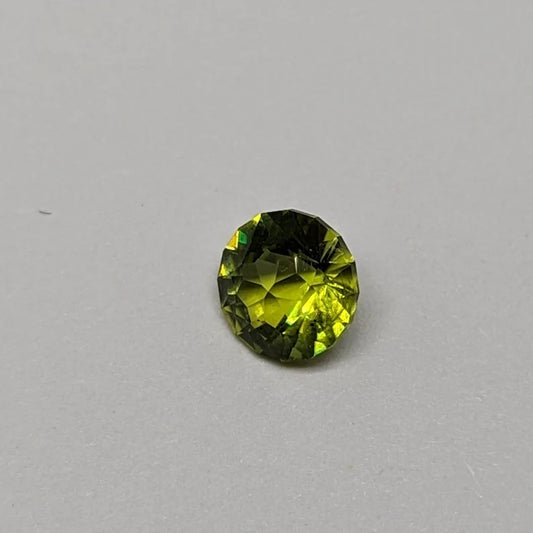 Handcut 1.25ct Peridot Loose Gemstone