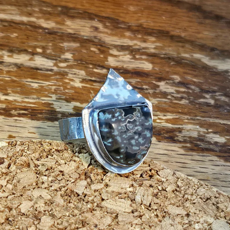 Men's Shield Ring with Idaho Seam Agate Brutalist Sterling Silver Jewelry