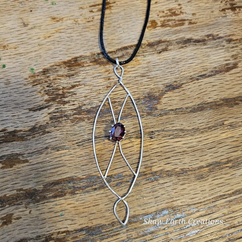 Handcrafted 3.65ct Garnet Zulu Shield Silver Necklace