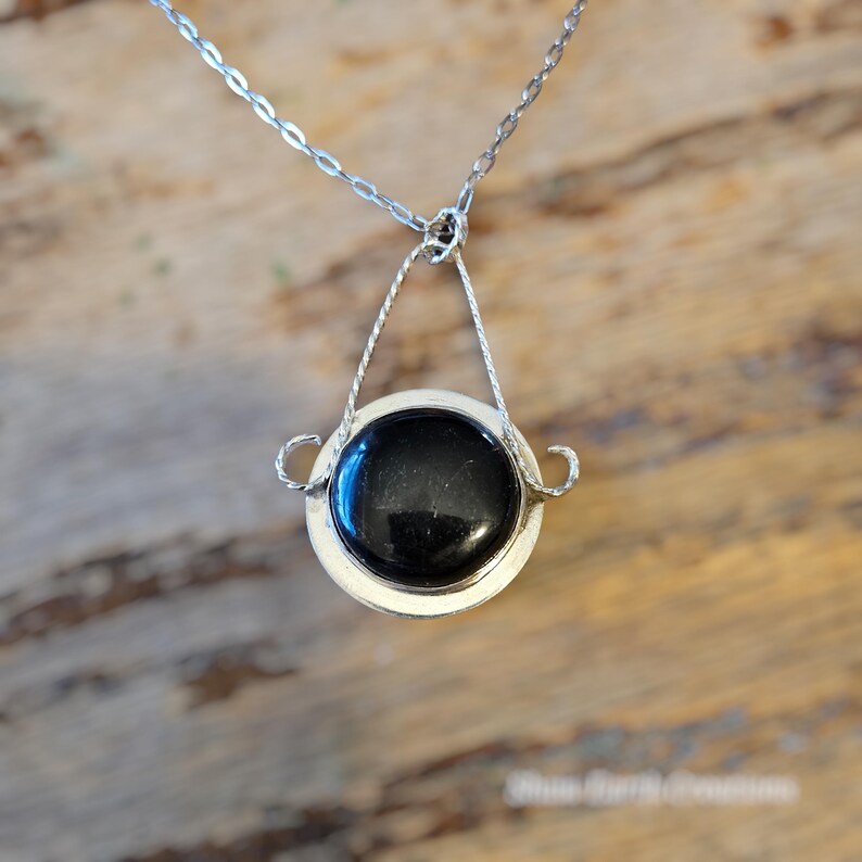 Handcrafted 41ct Garnet Cabochon Silver Necklace