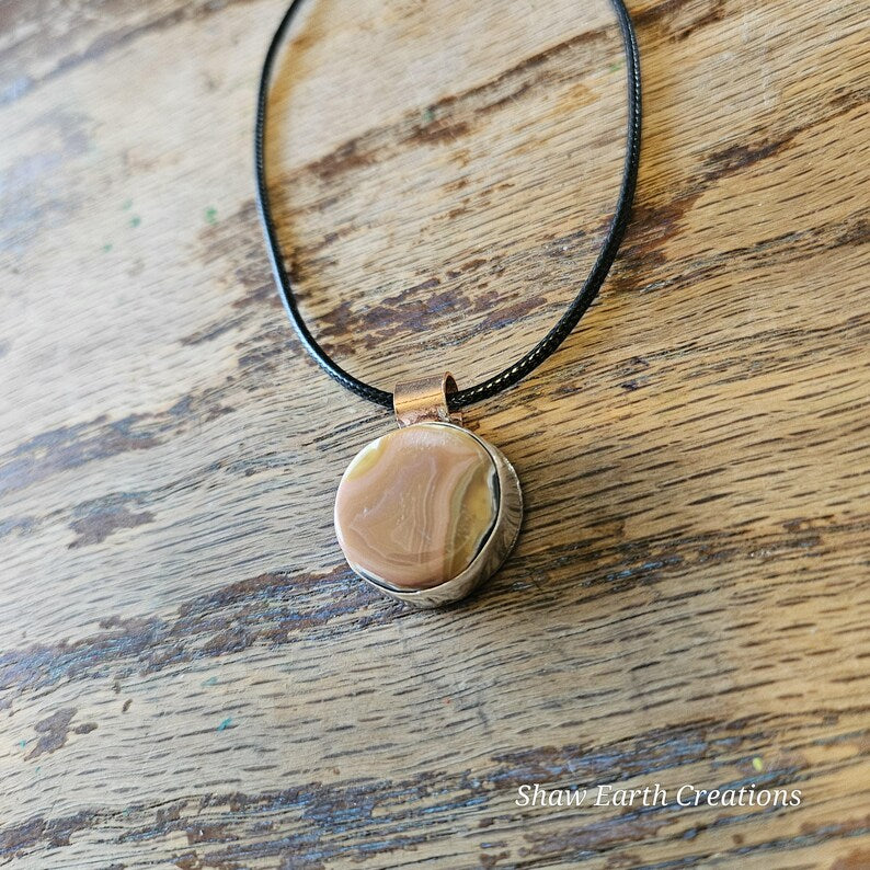 Handcrafted Laguna Agate Silver Necklace