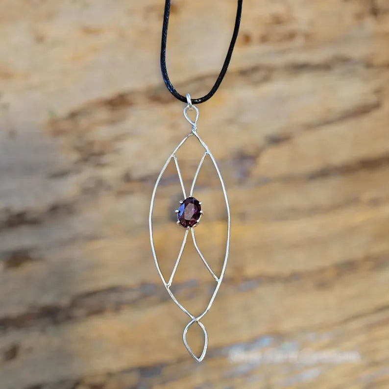 Handcrafted 3.65ct Garnet Zulu Shield Silver Necklace