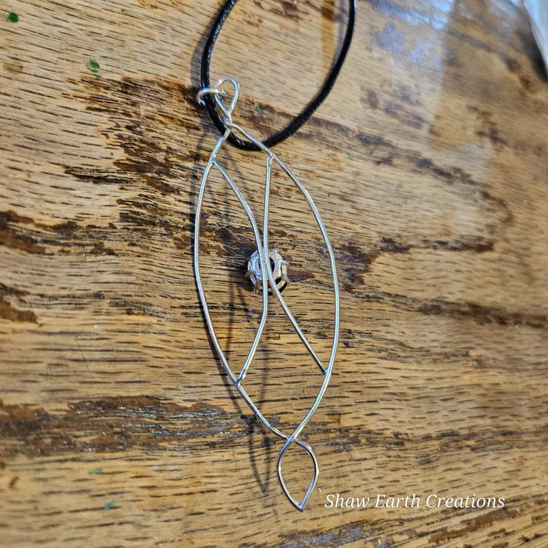 Handcrafted 3.65ct Garnet Zulu Shield Silver Necklace