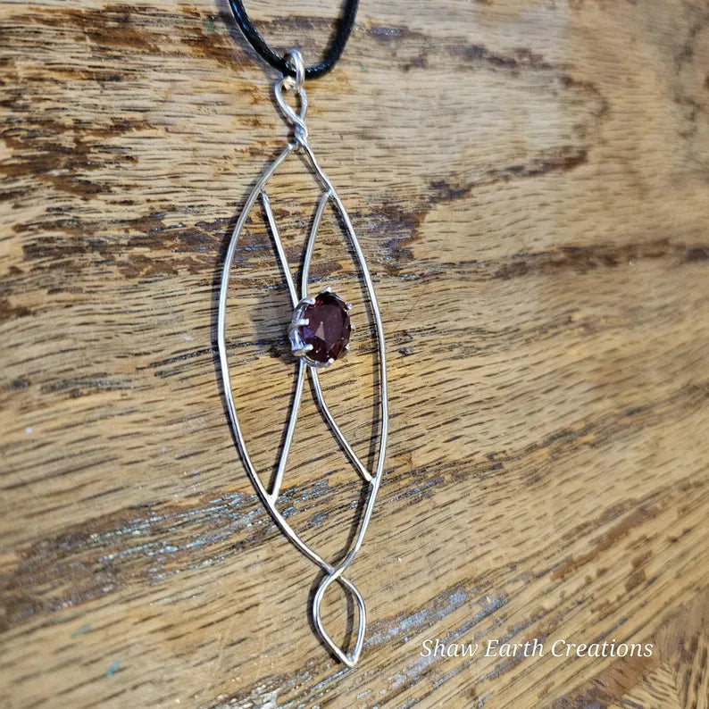Handcrafted 3.65ct Garnet Zulu Shield Silver Necklace