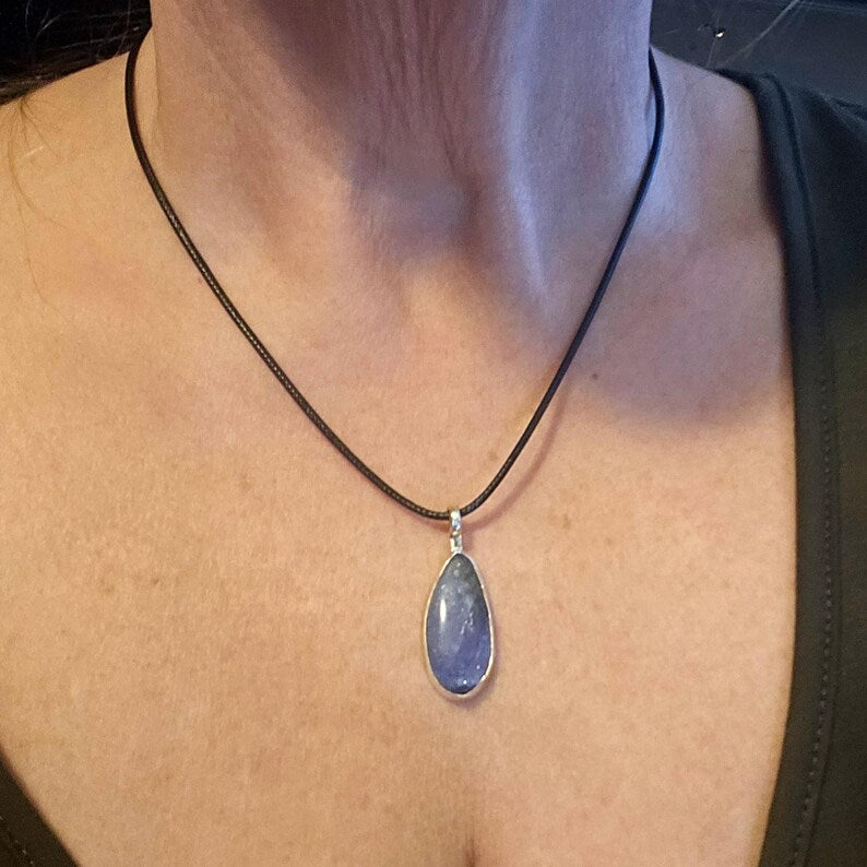 Handcrafted Natural Tanzanite Cabochon Silver Necklace