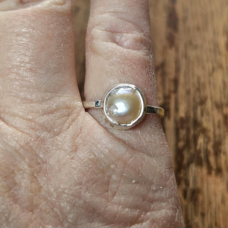 1.5ct Natural Mabe Pearl Sterling Silver Ring