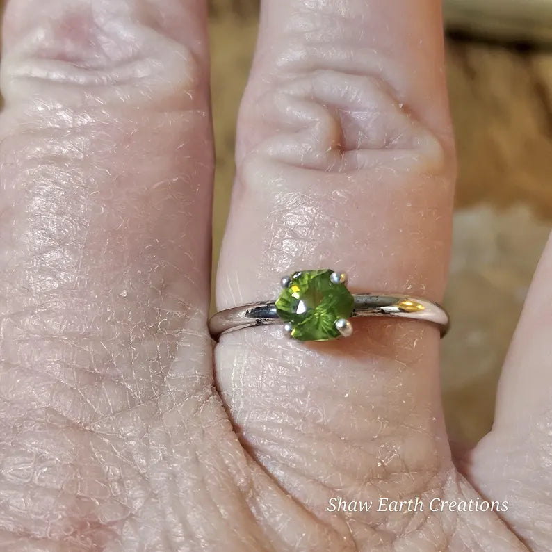 Handcut .7ct Pakistan Peridot Sterling Silver Ring