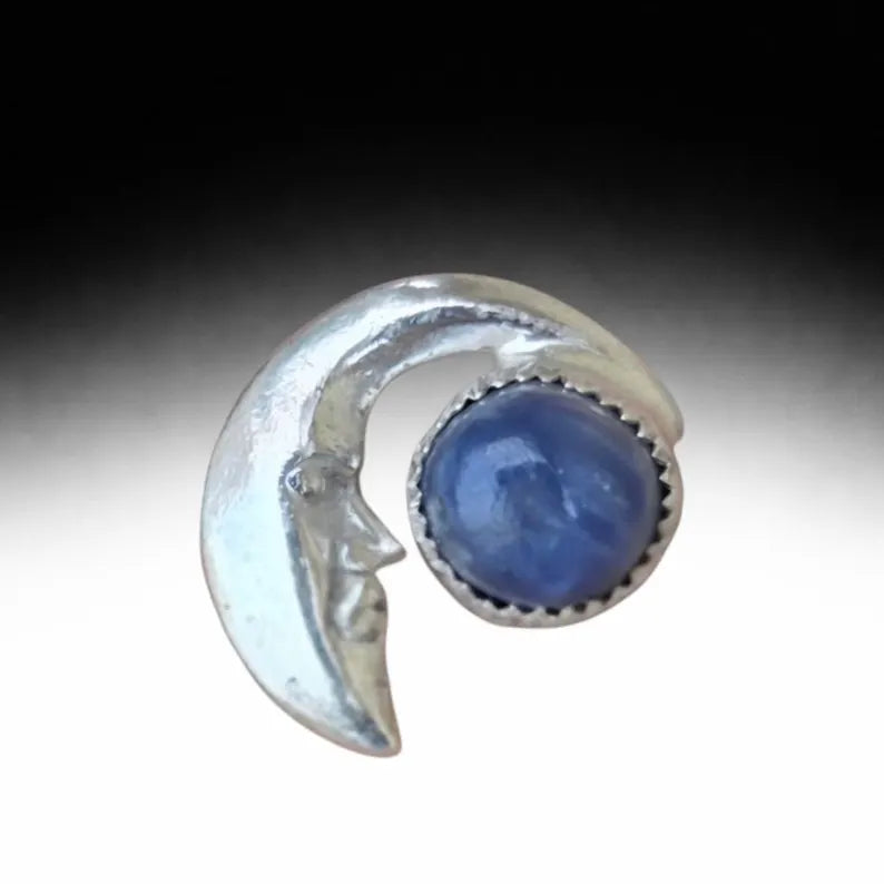 Handcut 3ct Sapphire Cabochon Silver Moon Ring