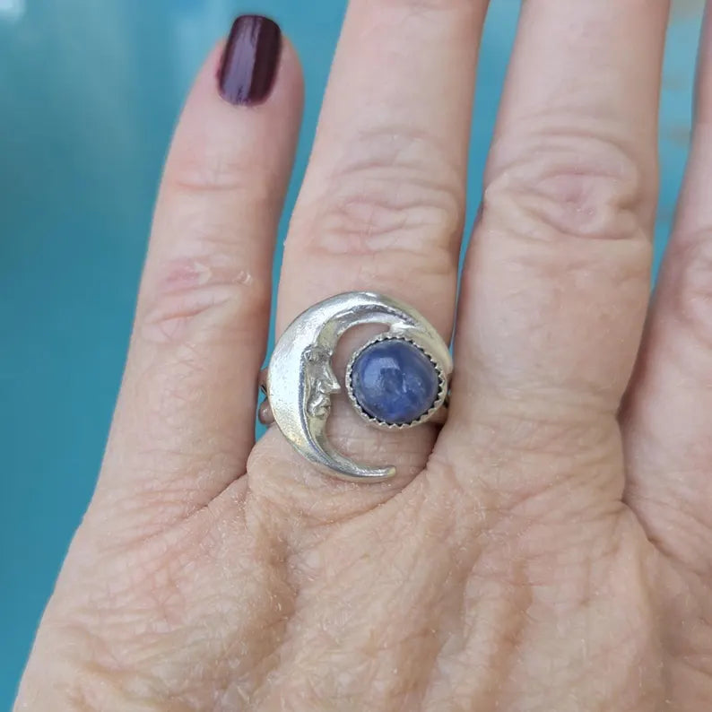Handcut 3ct Sapphire Cabochon Silver Moon Ring
